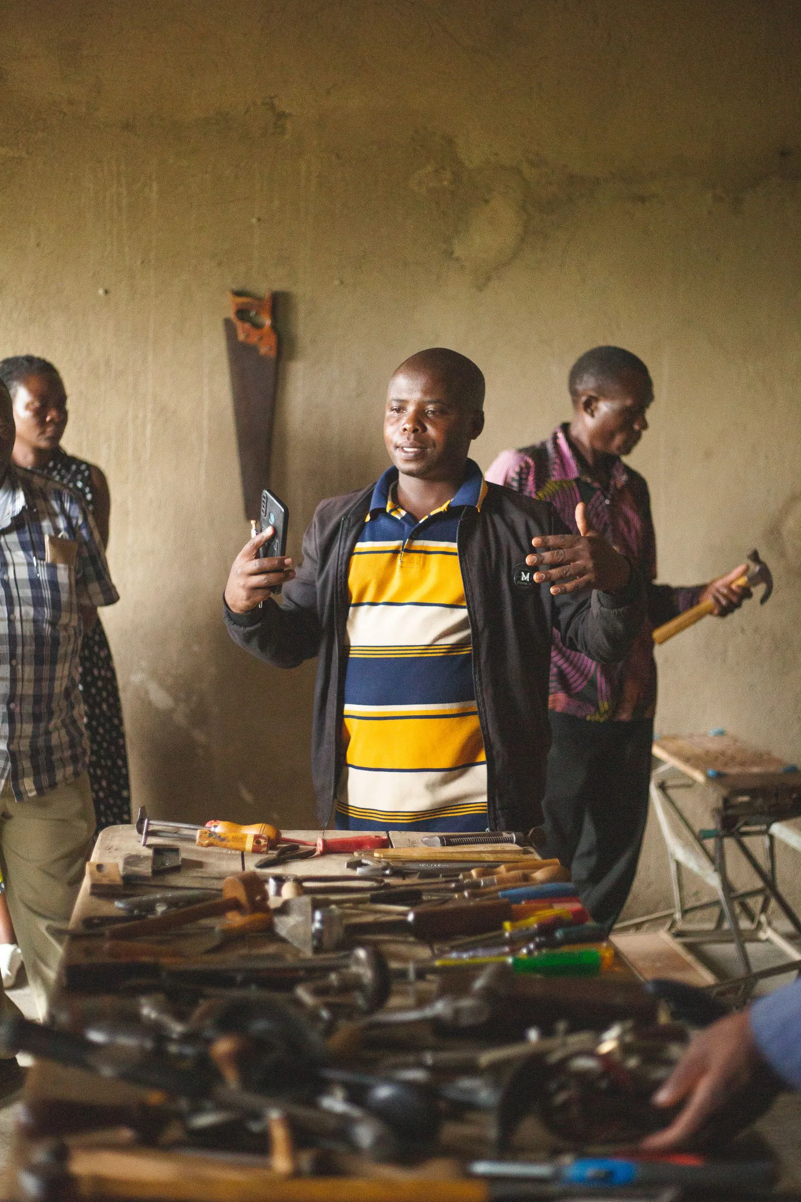 Atelier collectif en Ouganda